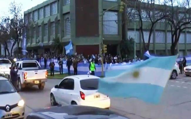 En este momento estás viendo El avance sobre los derechos republicanos. Hoy volvemos a sentirnos avasallados.