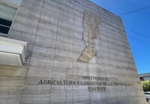 Lee más sobre el artículo Carsfe y la Provincia solicitan datos de créditos que precisan refinanciación